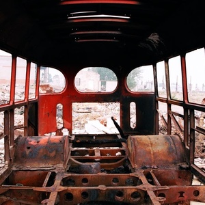 "Автобус" (из серии "Новые менгиры"), 2005
